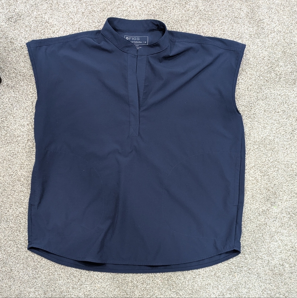 Figs Rafaella Sleeveless Navy Women's Scrub Top Shirt Size Medium Oversized